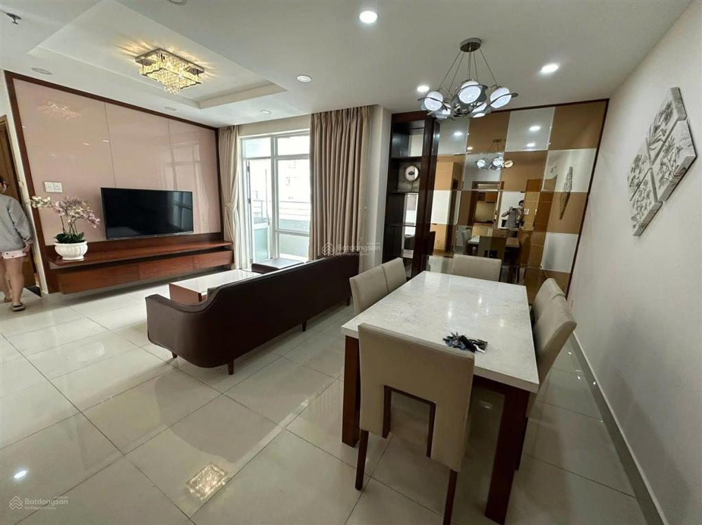 Bán gấp căn hộ him lam, quận 6, 97m2, 2pn, 2wc, nội thất, lầu cao, có sổ, giá 4,8 tỷ. 0976 028 ***