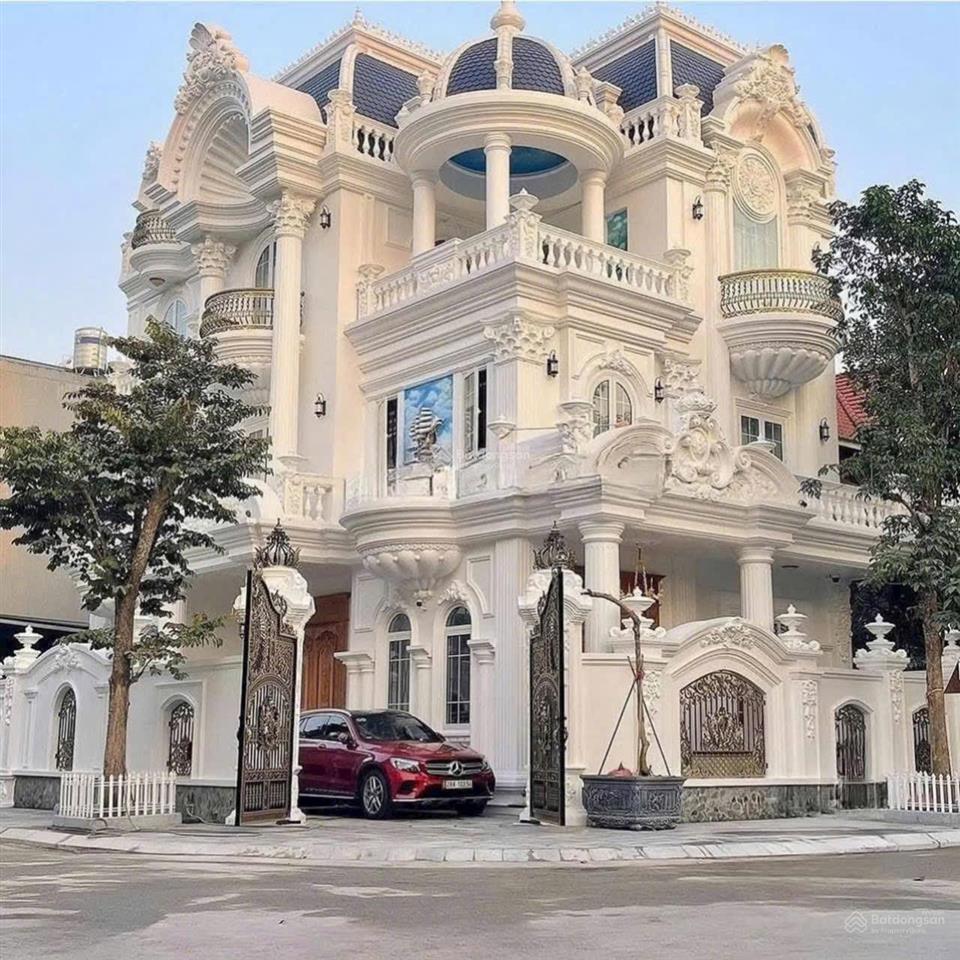 Bán biệt thự view sông 2mt hầm 6tầng, thang máy, 28tỷ kdc kim sơn kế lottemark q.7