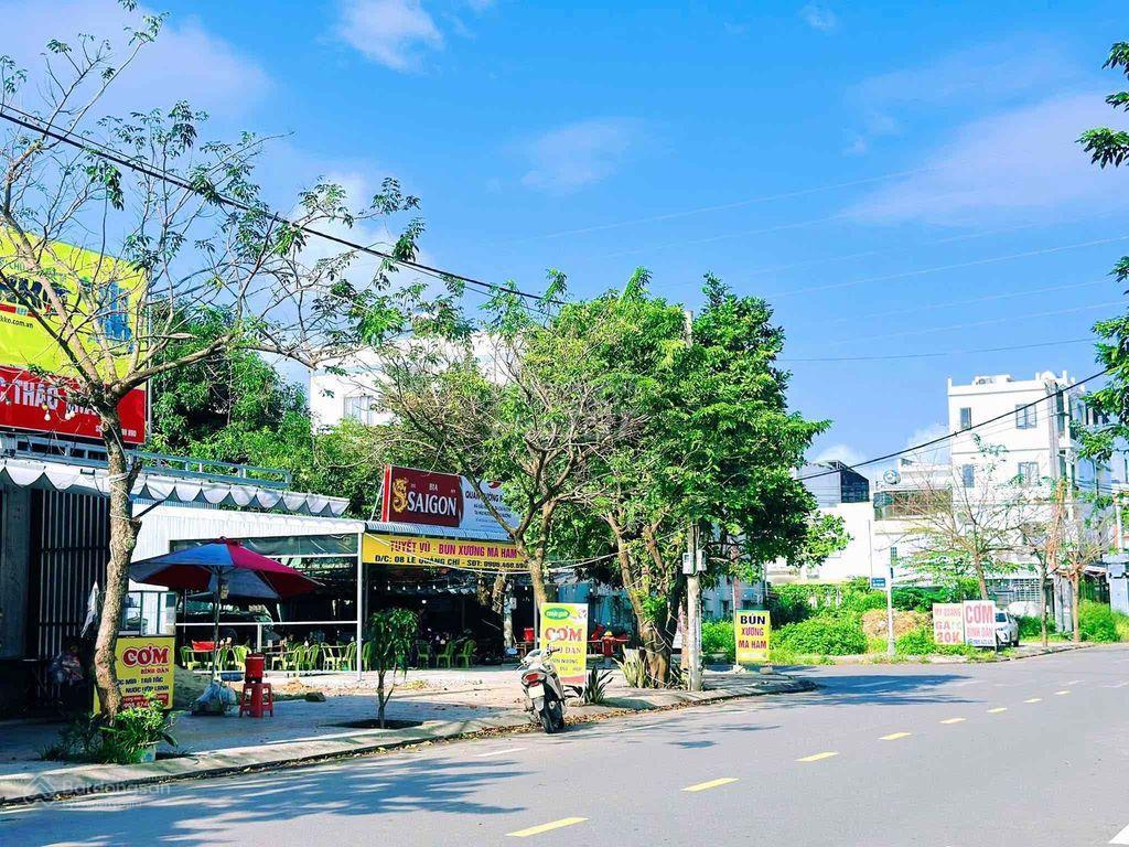 Bán cặp đất mt đường lê quảng chí, hòa xuân, cẩm lệ, đn, giá 17.6 tỷ còn bớt. 0373 469 ***