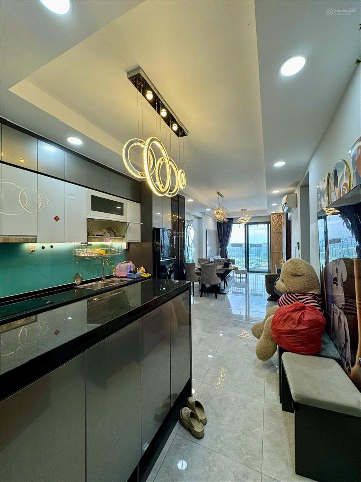 Bán căn hộ the pegasuite, 4,55 tỷ, 75m2, 2pn, 2wc, pháp lý đầy đủ full nội thất đẹp nhà mới ít ở