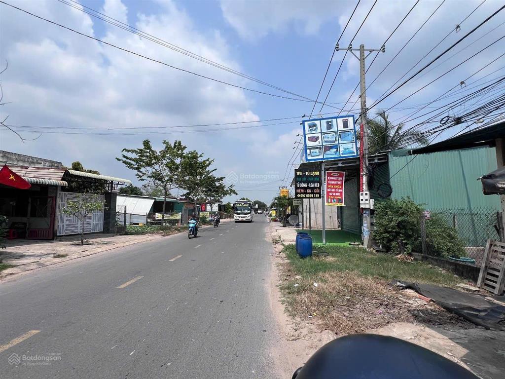 Ngộp, bán nhanh lô góc 259m2, ngang 10m trung tâm trảng bàng, 650tr