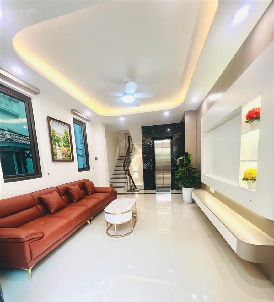 Bán nhà đẹp đại cát bắc từ liêm 35m2 x 5 tầng 4,75 tỷ thang máy full nội thất đẹp