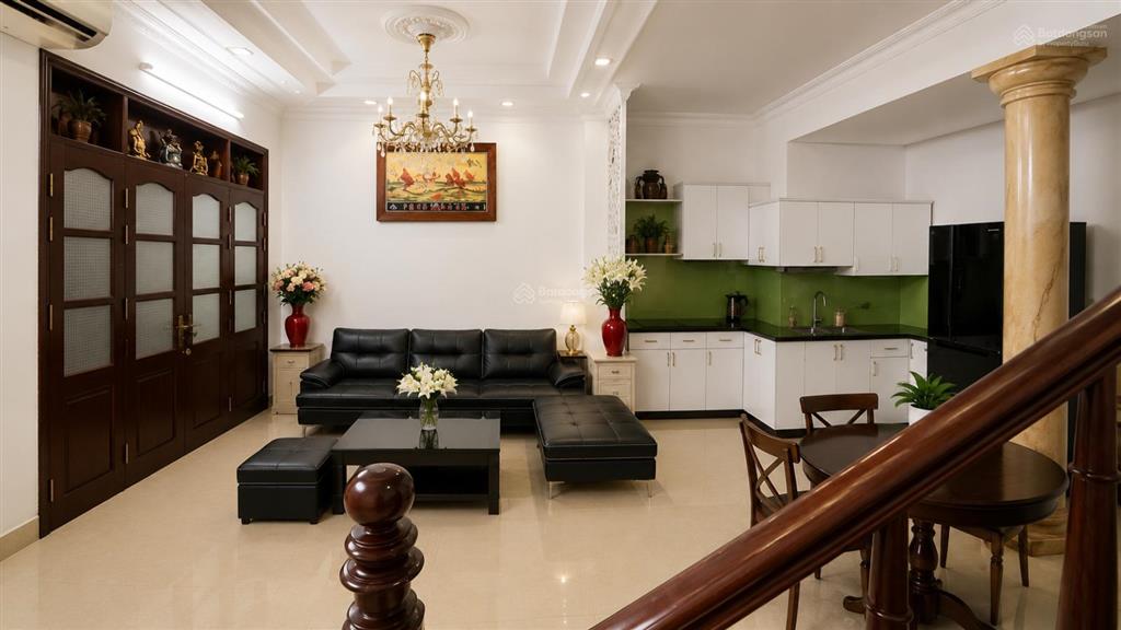 Bán nhà riêng tại lò đúc, 12,8 tỷ, 42m² x 5 tầng. ô tô đỗ cửa, ngõ thông, dân xây chắc đẹp, ở vip