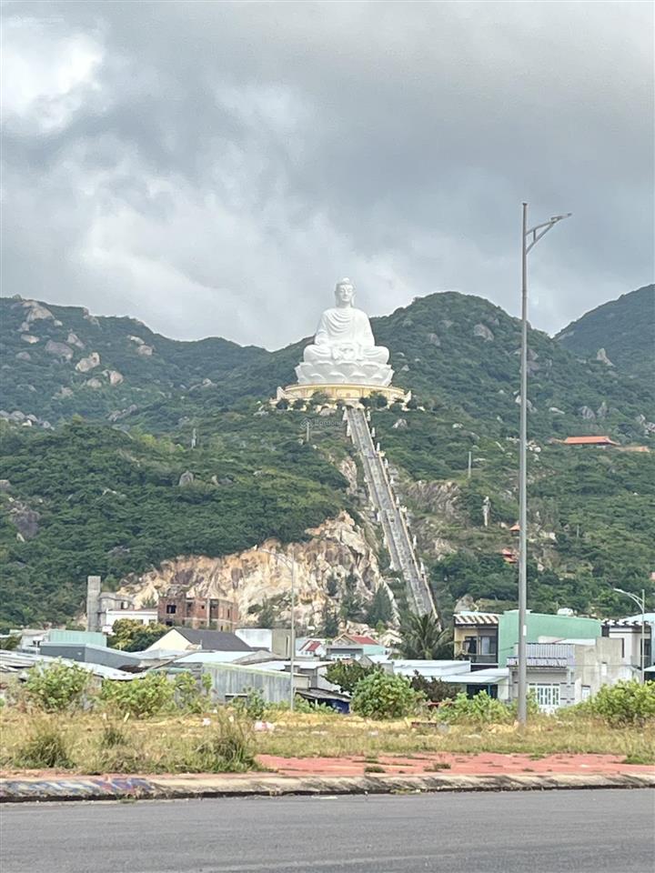 Bán đất biển ngay khu đô thị cát tiến, phù cát, quy nhơn giá 24 triệu/m2 khởi điểm ra biển 300m