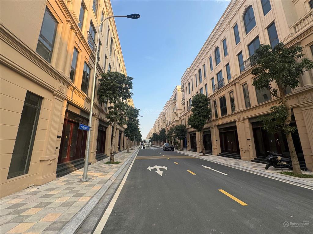23 tỷ thiên nga gần hồ căn 75m tại block 1, sát công viên bể bơi nội khu