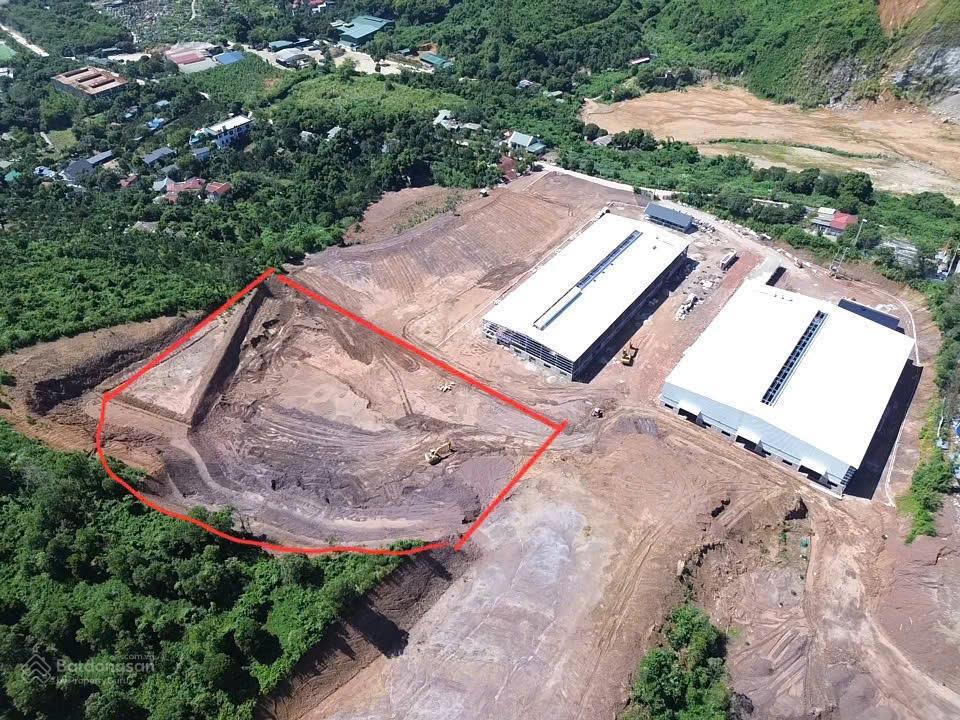 Bán lô đất nhà xưởng thị trấn lương sơn cũ 1ha, đường xe công tránh nhau