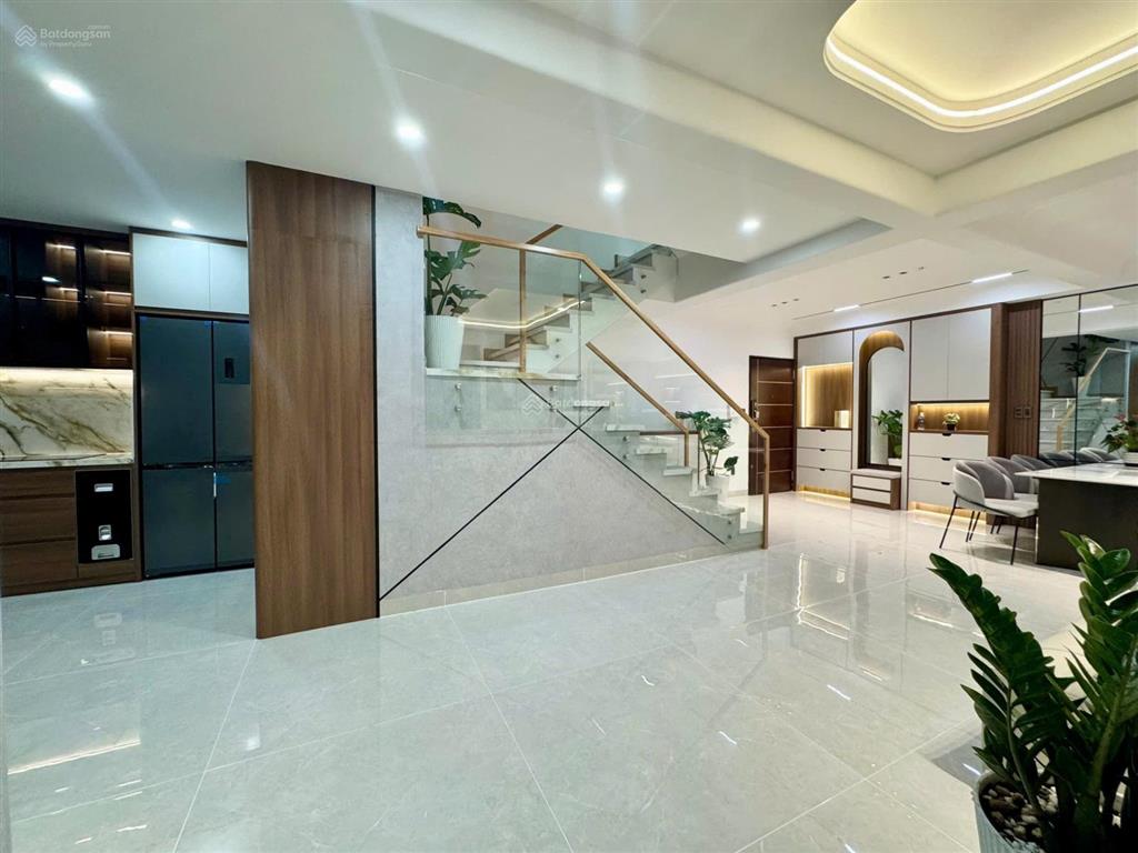 Bán & cho thuê penthouse sky garden 3 227m2