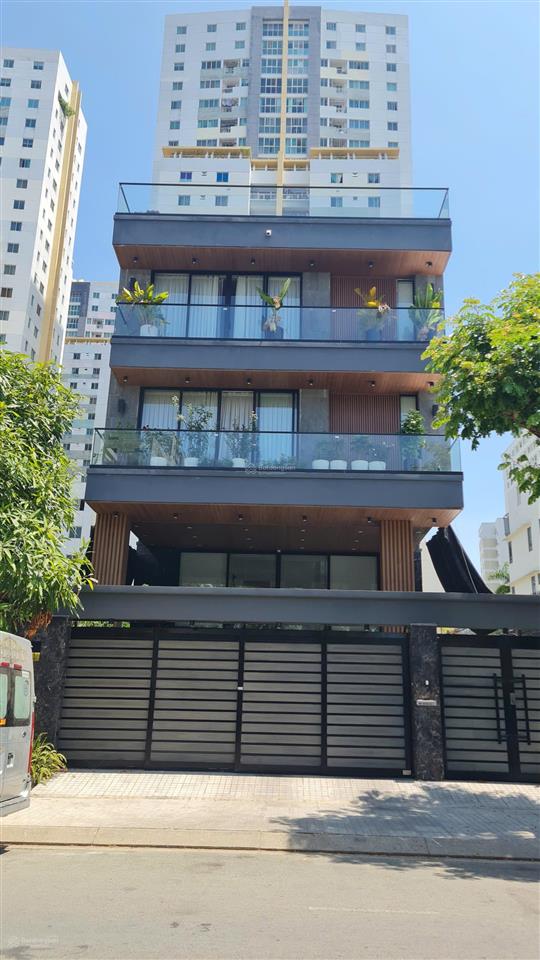 Chính chủ bán biệt thự kdc ven sông phú mỹ đẹp đường lớn 20m, full nội thất cao cấp, sổ hồng riêng