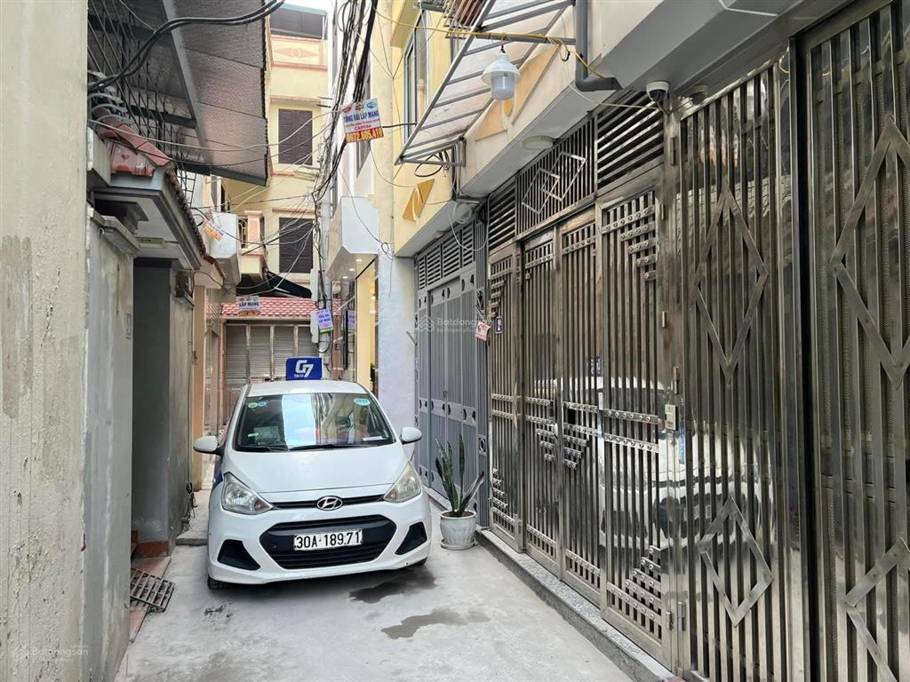 Chỉ 10 tỷ nhỉnh bán nhà trương định tân mai 42m² x 5t, mt 6m, ô tô đỗ cửa, dòng tiền 15tr/tháng.