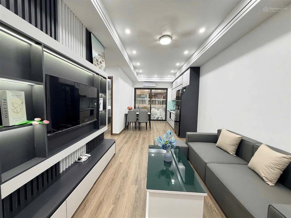 Cắt lỗ hơn 2tỷ căn 60m2 2pn 2 vệ sinh toà hh3 linh đàm, full nội thất, giá thuê 8tr, giá bán 2.15tỷ
