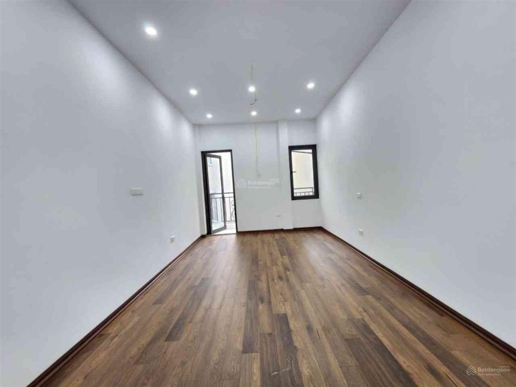 Bán nhà riêng đẹp, nhiều tiện ích tại tân mai, 4,35 tỷ, 25 m2