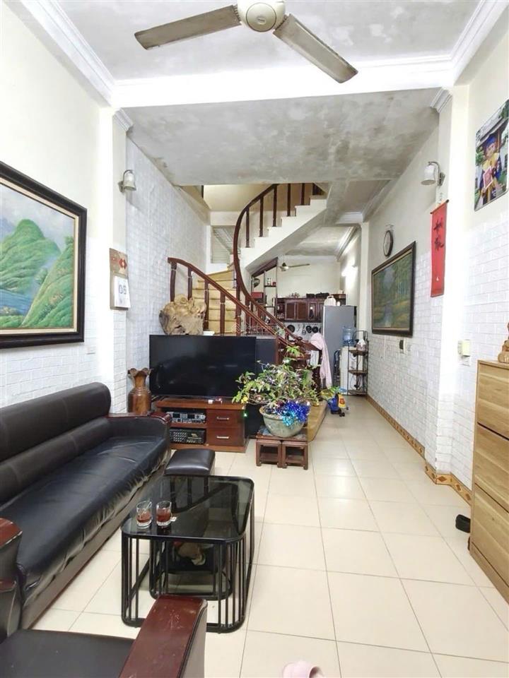 Bán nhà định công 15 tỷ ô tô tránh 2 mặt thoáng nhà dân xây kiên cố