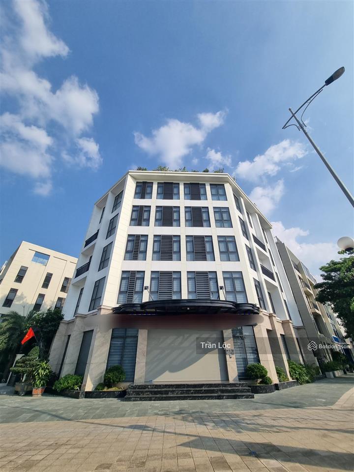 Chính chủ bán căn góc 3 mặt tiền mặt phố the manor, phạm tu, nguyễn xiển, đường 30m. 0933 988 ***
