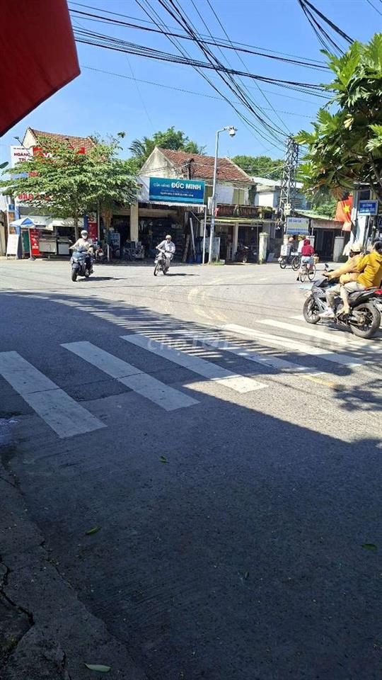 BÁN ĐẤT MẶT TIỀN QUANG TRUNG NỞ HẬU