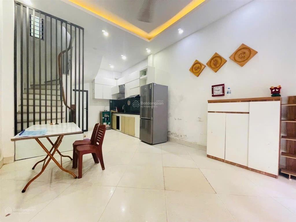 Bán nhà lô góc thanh liệt ô tô thông kinh doanh sầm uất chỉ 10,5 tỷ