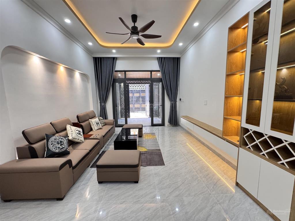 Bán nhà full nội thất gần chợ hiệp bình gigamall phạm văn đồng hướng đông nam, shr