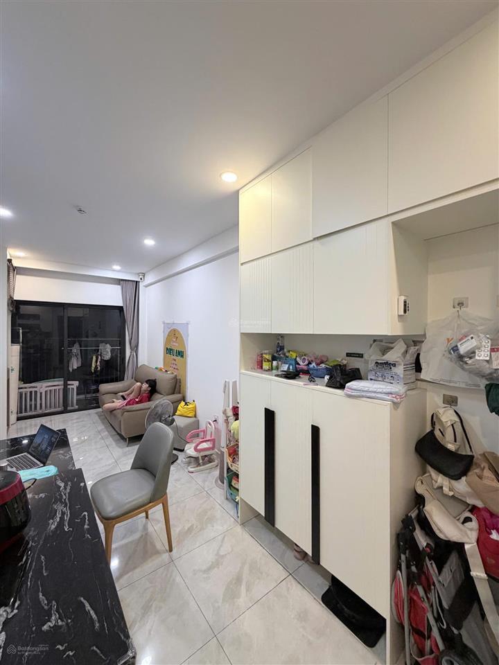 Bán căn góc 2 phòng ngủ +1 block b full nội thất cao cấp 4,99 tỷ đồng thương lượng