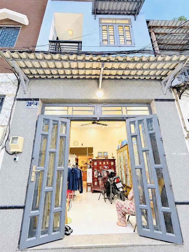 NHÀ VỊ TRÍ ĐẸP 28/DƯƠNG BÁ TRẠC, trệt, lửng, lầu (4x10m), P.2, QUẬN 8