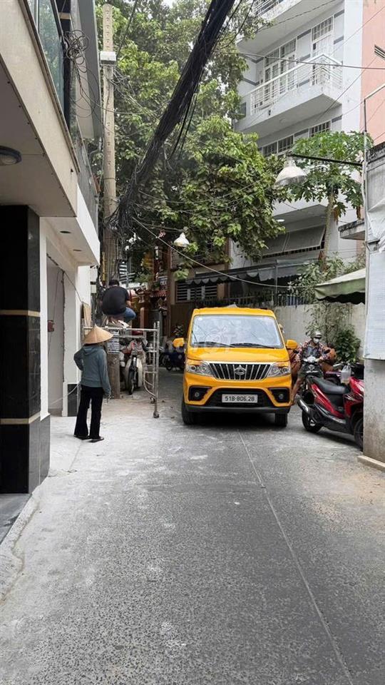 Bán nhà mới đẹp. Ngang tận 6m. Full nội thất. Hẻm Xe hơi 7m.