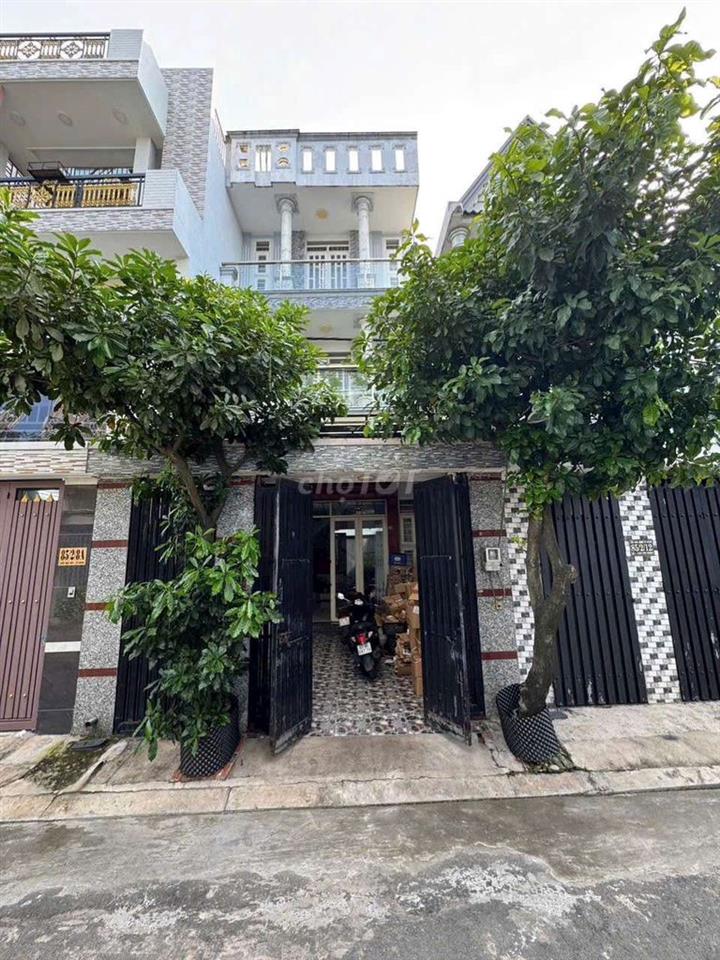 Nhà 1 Trệt 2 Lầu MT Nhựa 8m Trong KDC Đại Hải Cách Pham Văn Hớn 250m.