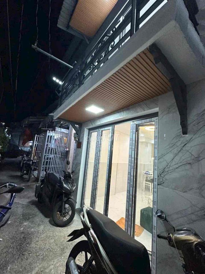 ngang 3m2 dài 7m 1 trệt 1 lầu full nội thất