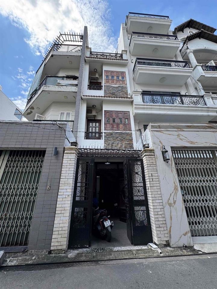 Nhà đẹp CMT8, 45m2, Xe hơi tới cửa, 1 trệt 3 lầu, 5PN, giá 11,9 tỷ TL
