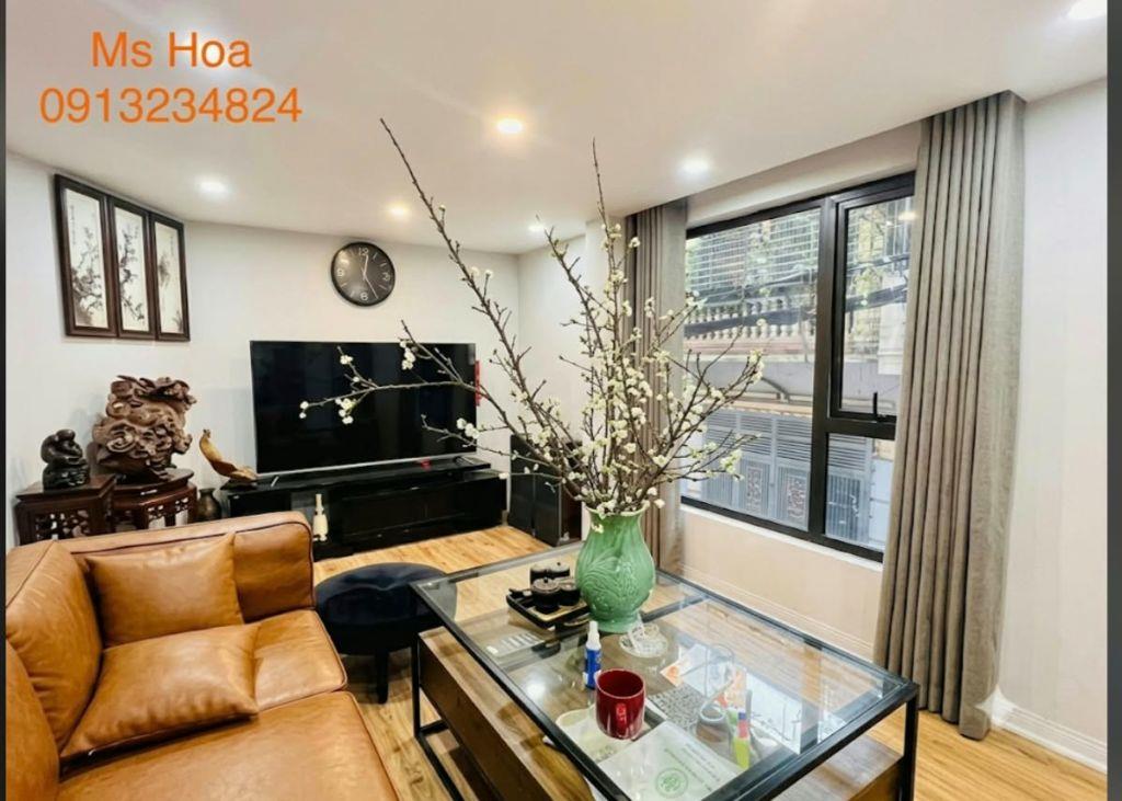 BÁN GẤP NHÀ ĐẸP HOÀNG HOA THÁM TT BA ĐÌNH KD Ô TÔ TRÁNH 12,5 TỶ