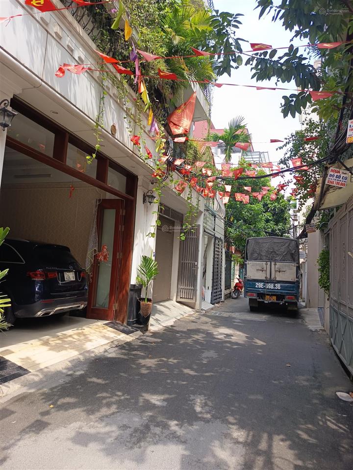 Cực hiếm bán đất ái mộ, 70m2, mặt tiền 5m, ngõ thông xe tải, kinh doanh tốt, giá hơn 260tr/m2