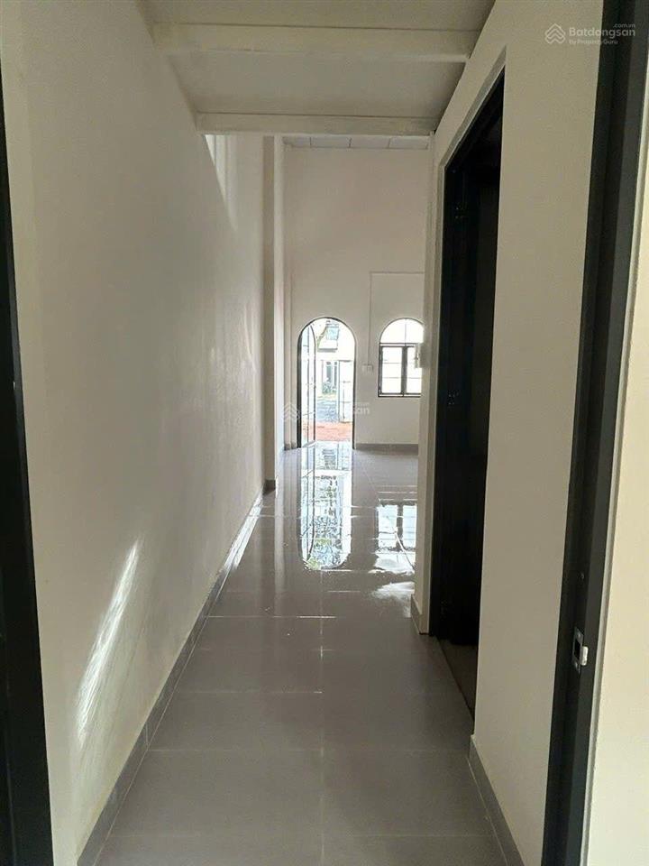 Chủ cần tiền bán gấp nhà cấp 4 đường rộng 13m
