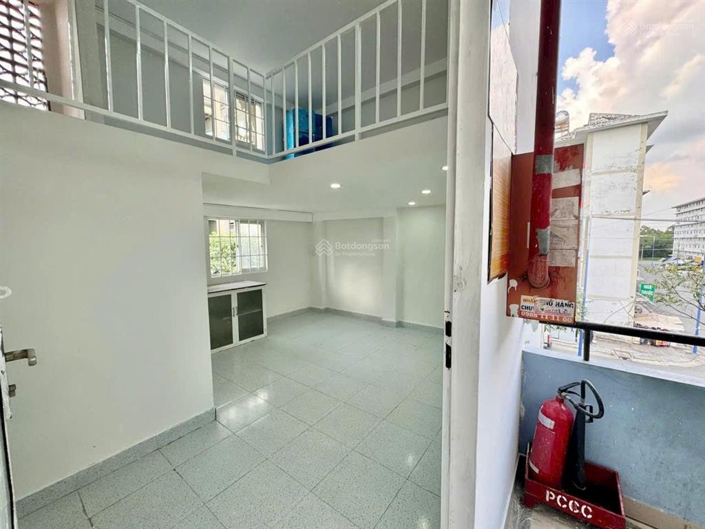 Căn hộ becamex hòa lợi, lầu 3 giá 375 triệu. có sổ hồng. vẫn còn ép giá thêm được nữa