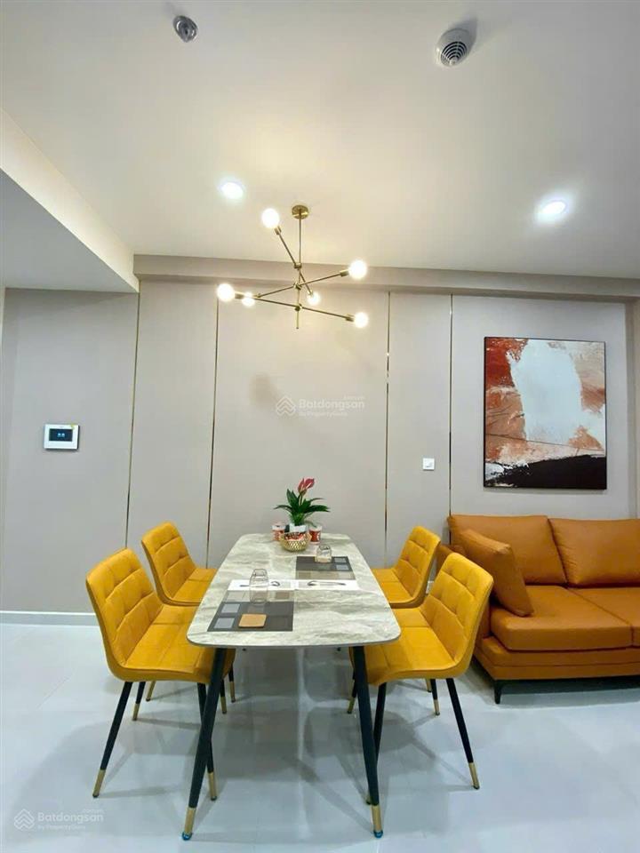Bán lỗ 200 triệu căn hộ đẹp the emerald golf view, 2 tỷ 550, 58m2, full nội thất, sổ hồng riêng