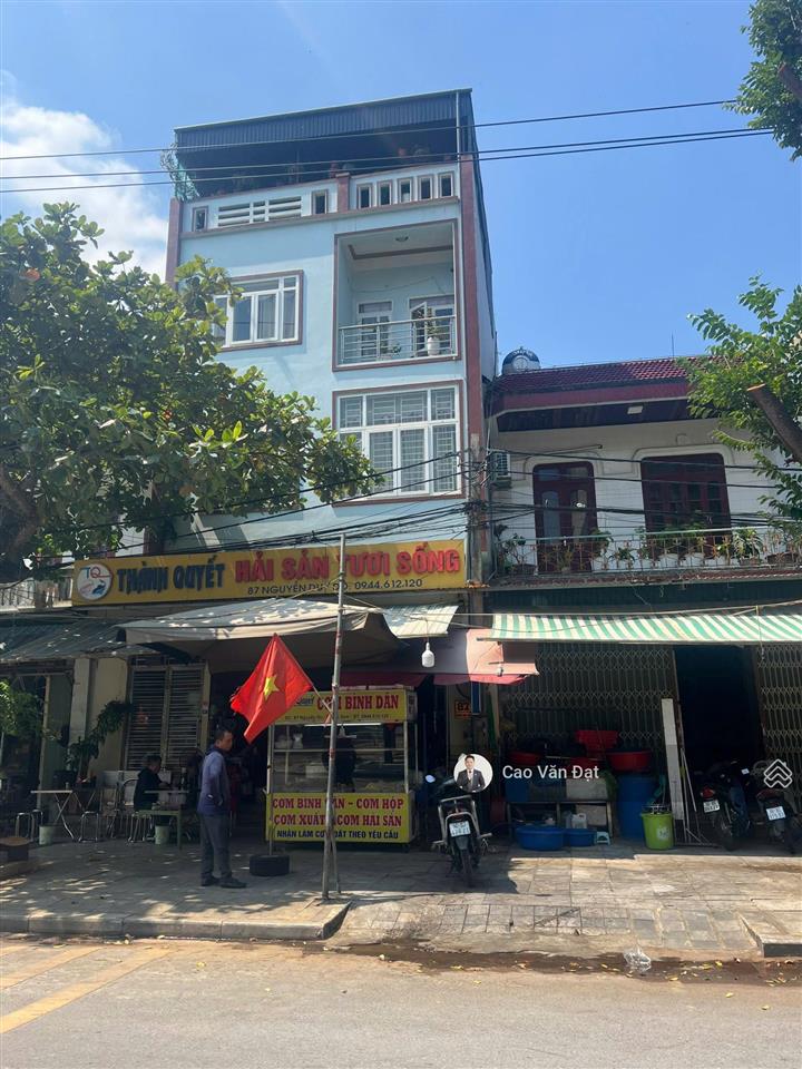 Chủ bán gấp nhà 3 tầng mặt đường nguyễn du giá dưới 11 tỷ trung tâm sầm sơn thanh hóa