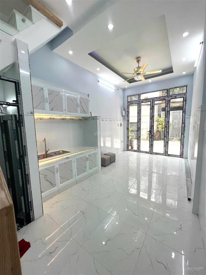 Hẻm xe hơi cách mặt tiền 15m nhà mới ở ngay chỉ 4,25 tỷ