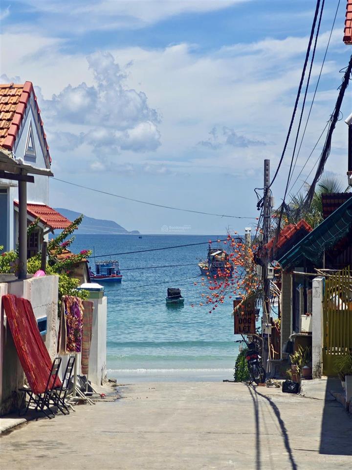 Đất biển dốc lết đường nhựa giá đầu tư