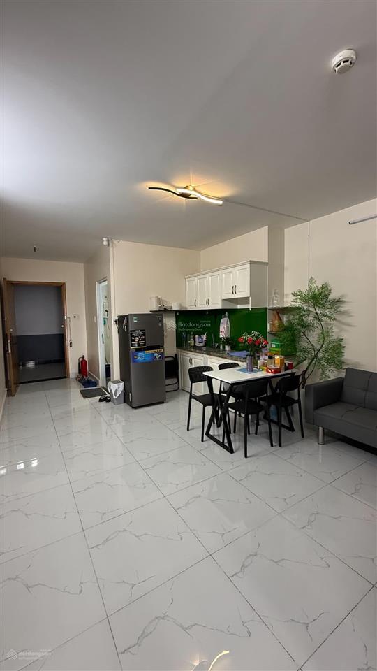 Chỉ hơn 2 tỷ có căn hộ thang máy ngay khu du lịch văn hóa đầm sen. 48m2, 2 pn, hầm để xe, shr.