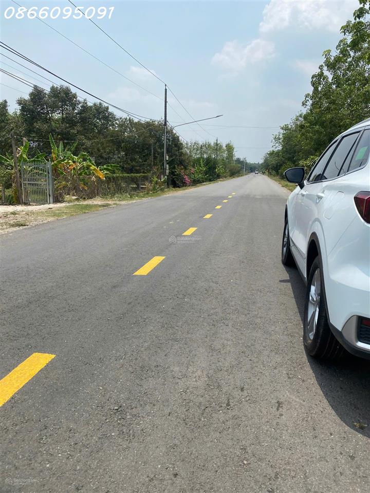 Bán nhà 1 trệt 1 lầu đường DH722, xã Long Hòa, Hồ Chí Minh, DT 180m2, 3,3 tỷ