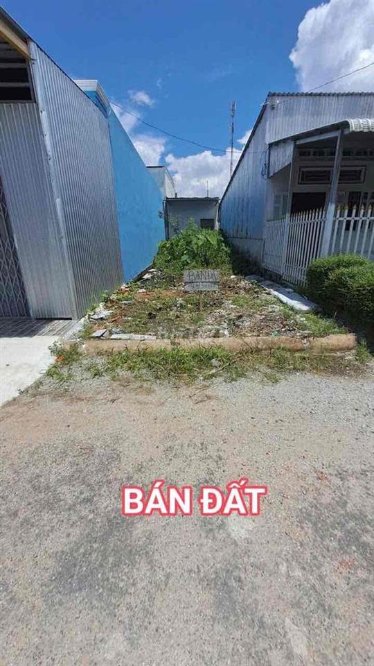 đất thổ cư gần chợ xí nghiệp