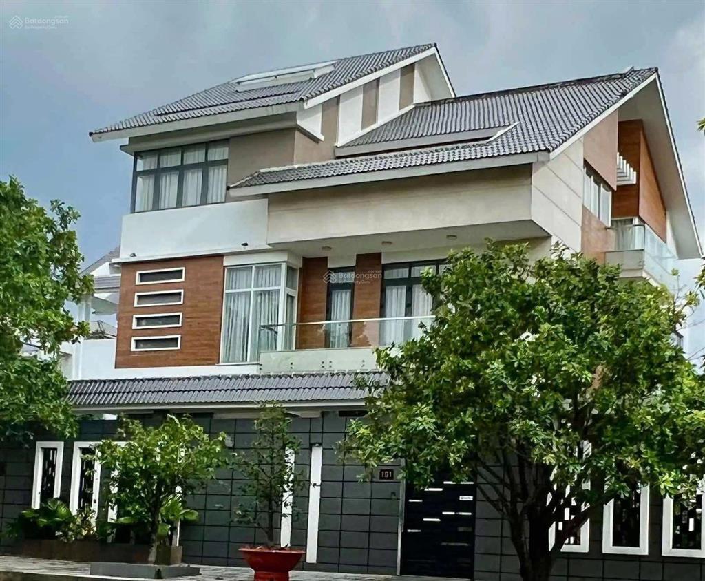 Bán biệt thự thạnh xuân, quận 12, 4 tầng, dt 600m2, ngang 25m chỉ 33,5 tỷ