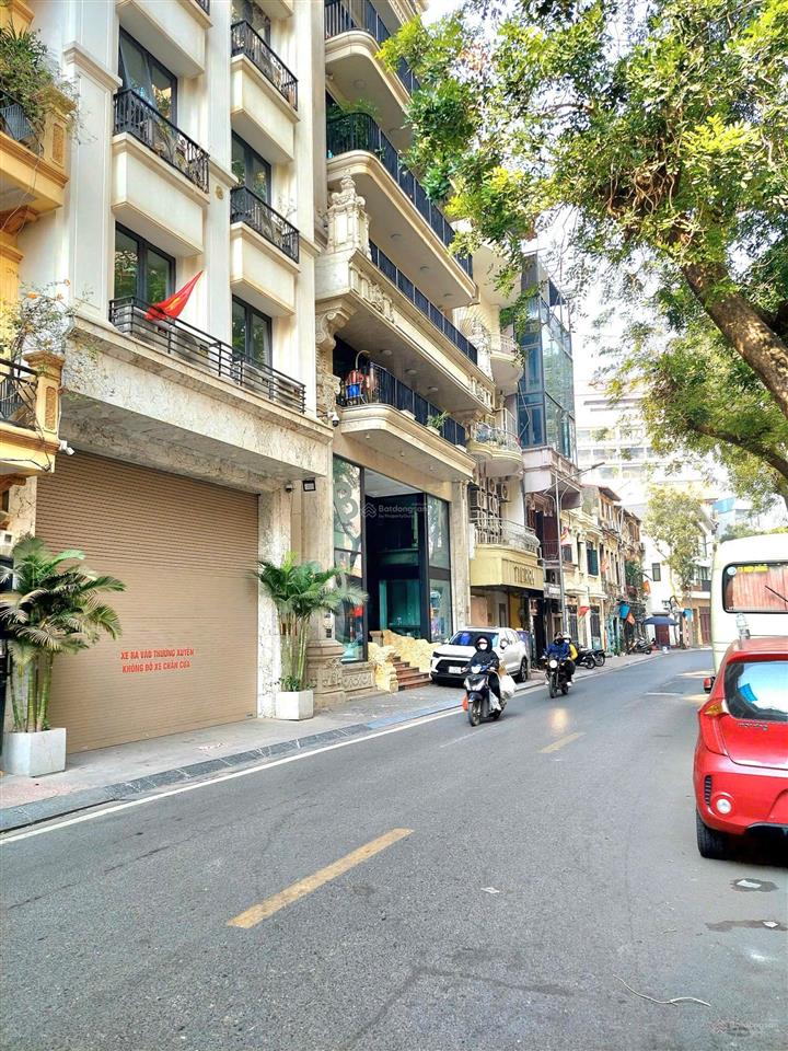 Bán nhà mặt phố phó đức chính 110m2, giá 42 tỷ. ba đình