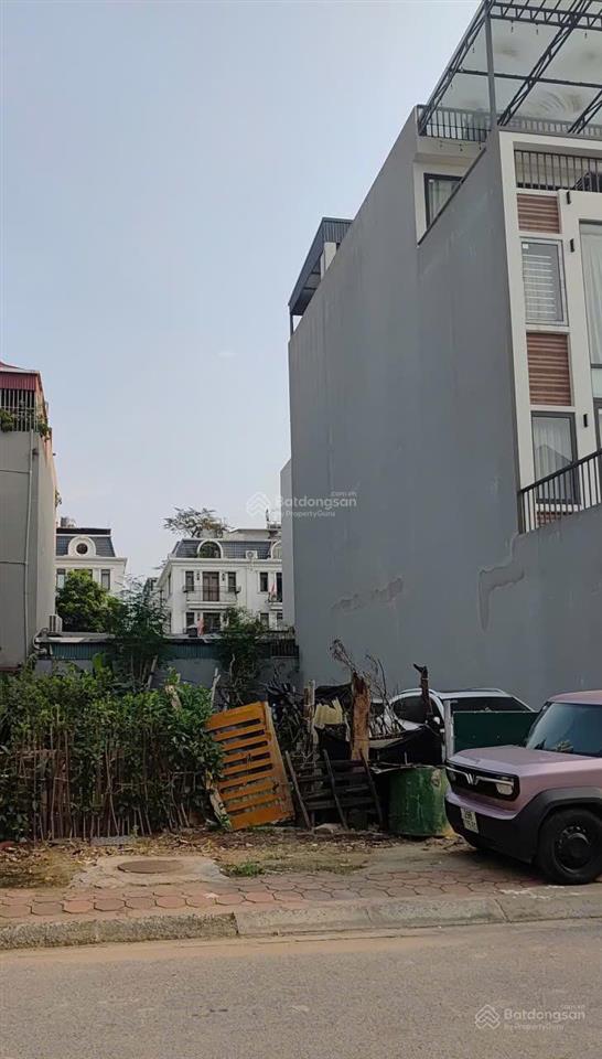 Bán đất cổ bi, trâu quỳ, gia lâm, dt 90m, mặt tiền 6m, ô tô tránh, vỉa hè, kinh doanh, giá 11,x tỷ