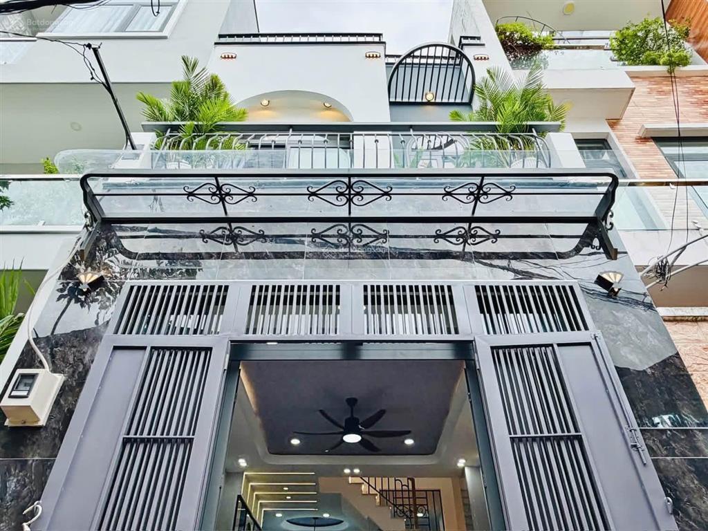 Bán nhà riêng tại nguyễn tư giản, 6,15 tỷ, 45m2, 3pn, 4wc