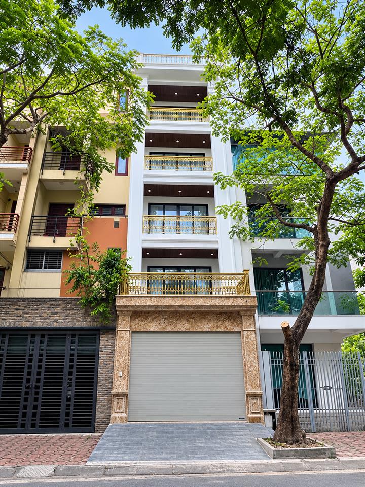 Mặt phố kđt văn quán 82m2 mt4,5mgiá 28,6tỷ phân lô thang máy ô tô tránh .