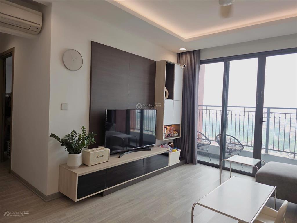 Chủ nhà cần bán căn hộ 90m2 2pn tầng cao view thoáng cc one 18 ngọc lâm. giá 7 tỷ bao thuế phí.