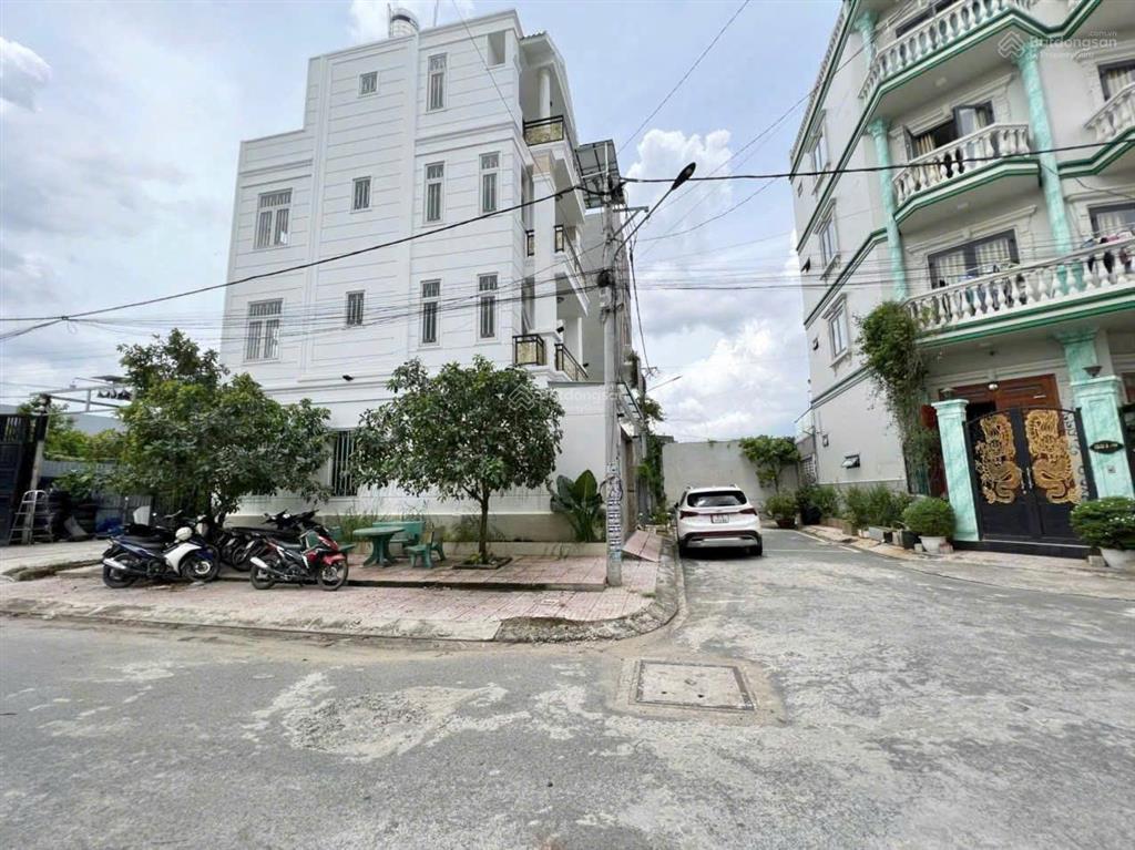 Đất đường số 3 vị trí đẹp cực hiếm sát bên vạn phúc city thủ đức dt 61,8m2 giá giảm siêu tốt