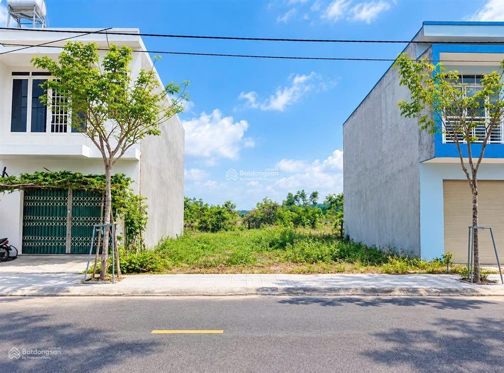 Bán gấp lô đất dt 100m2 thổ cư tại củ chi sổ hồng riêng, công chứng ngay giá tốt