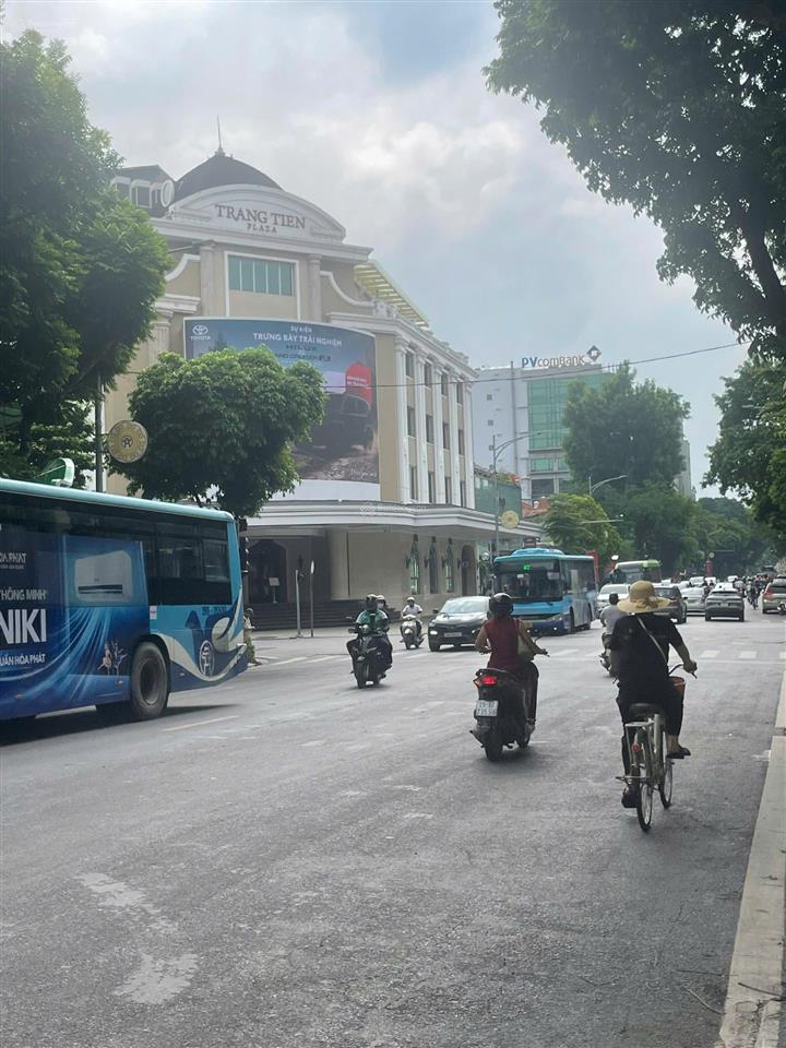 5,5 tỷ căn hộ gần tràng tiền plaza 70m2 2 ngủ vài bước ra hồ gươm ở, cho thuê homestay