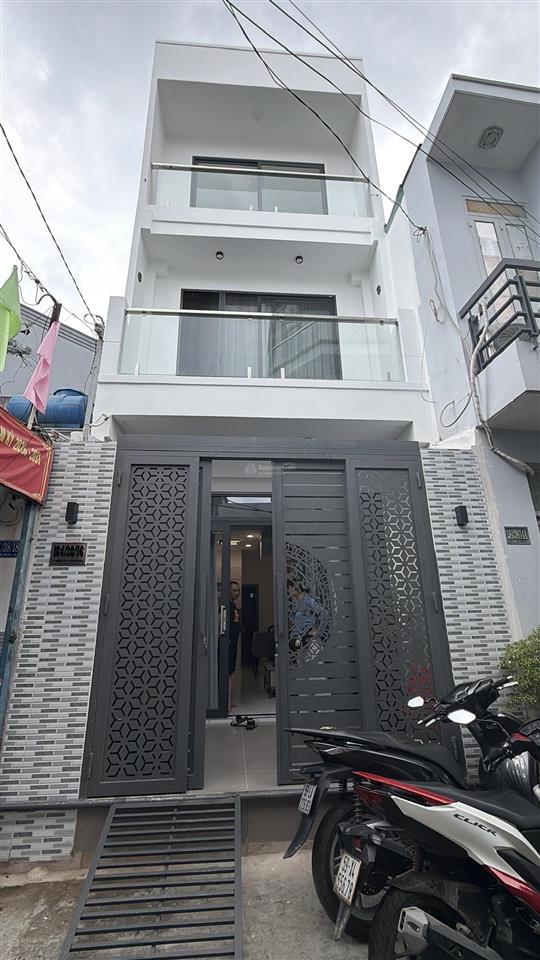 Nhà 3 tầng sân thượng âu dương lân xây mới hoàn công đủ