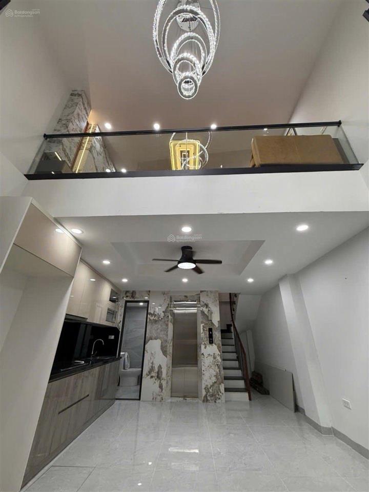 Hơn 13 tỷ nhà phố bạch mai lô góc 41m x 6 tầng, thang máy, 35m ra phố an sinh tốt