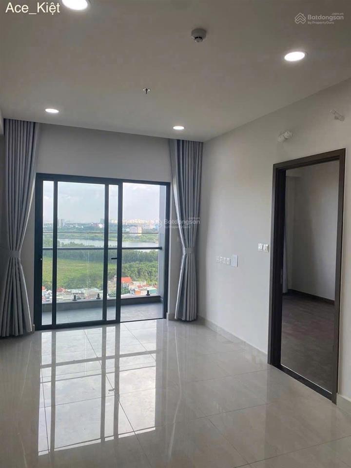 Chính chủ bán căn 73m2, tầng trung, hướng view hồ đá mát mẻ cả ngày. 0909 665 ***