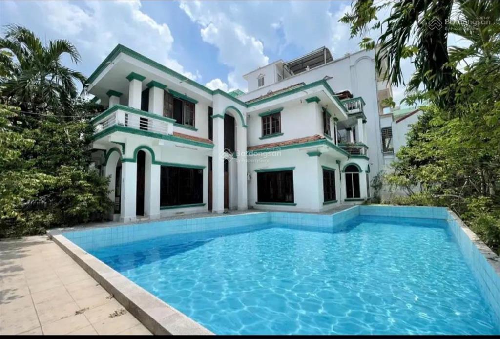 Biệt thự sân vườn 1090m2 thổ cư đường nguyễn văn quá. gần trường chinh tham lương